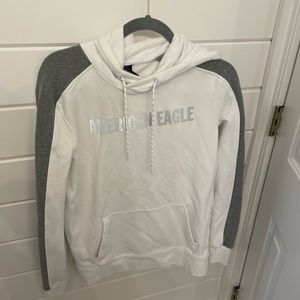 Perfect condition American Eagle hoodie. Men’s extra small (but runs big)